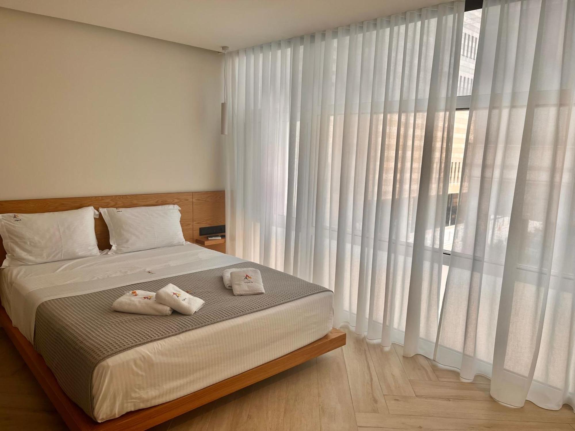 Triple A - Chic & Elegant By The Market - Free Parking! Atenas Exterior foto