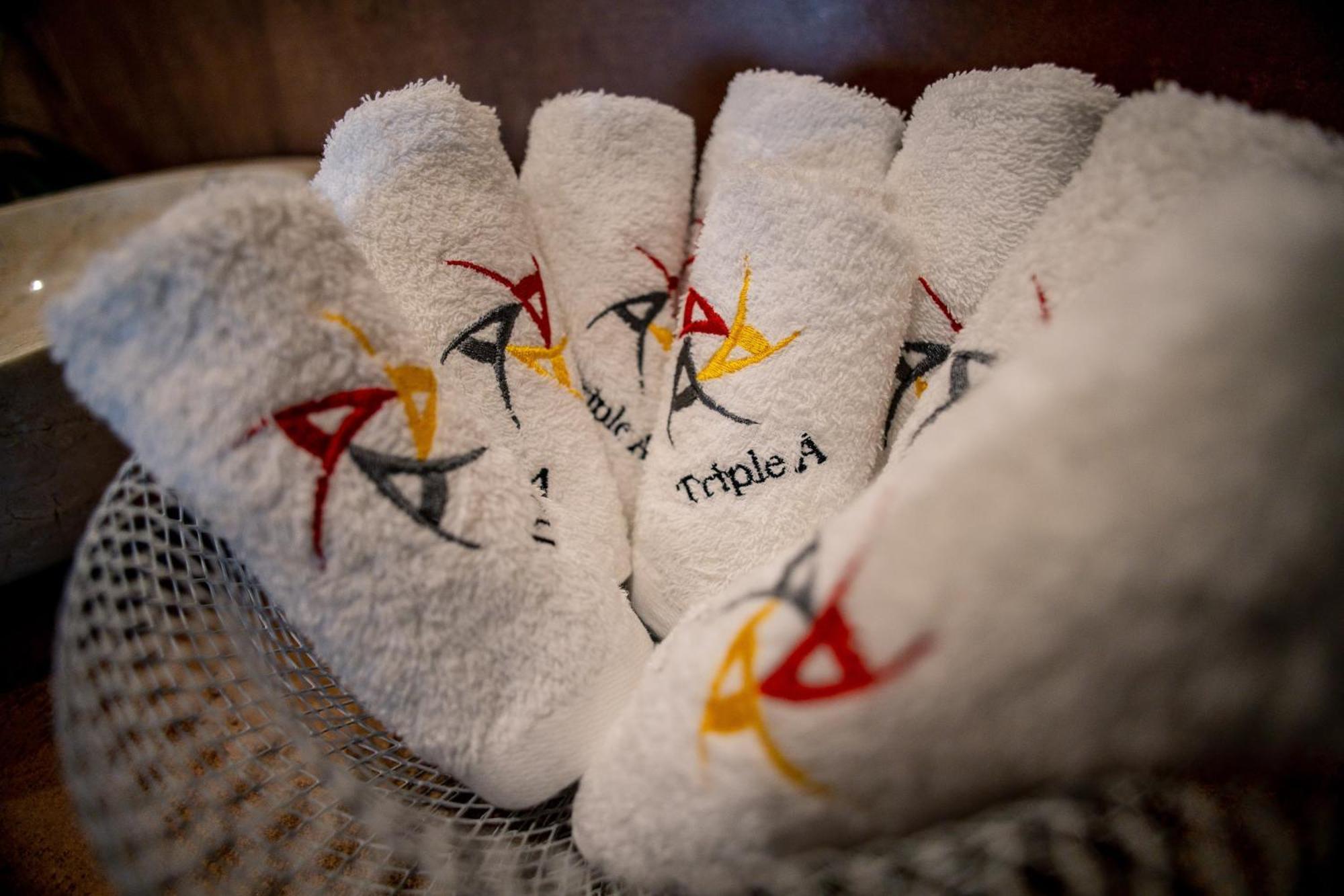 Triple A - Chic & Elegant By The Market - Free Parking! Atenas Exterior foto
