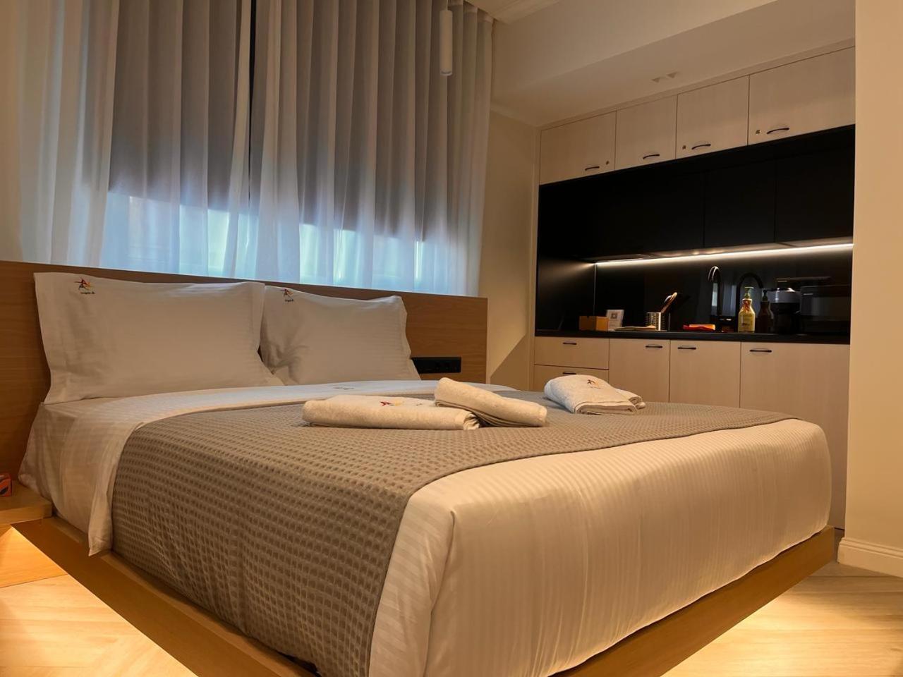 Triple A - Chic & Elegant By The Market - Free Parking! Atenas Exterior foto